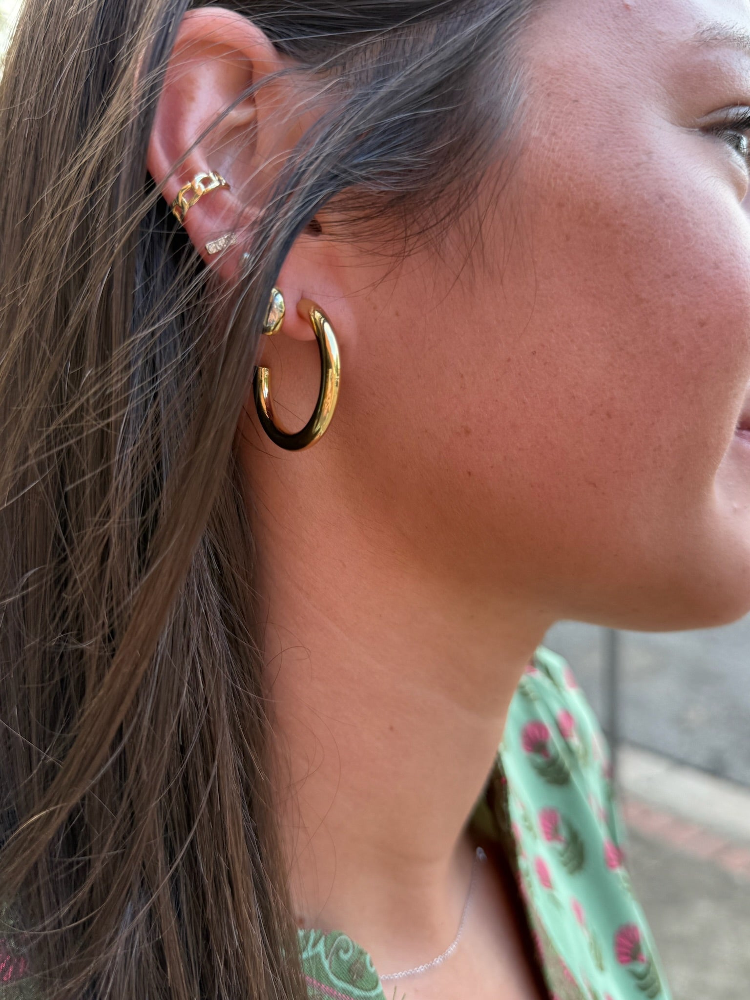 Classic Glow Stainless-Steel Gold Hoops 1"