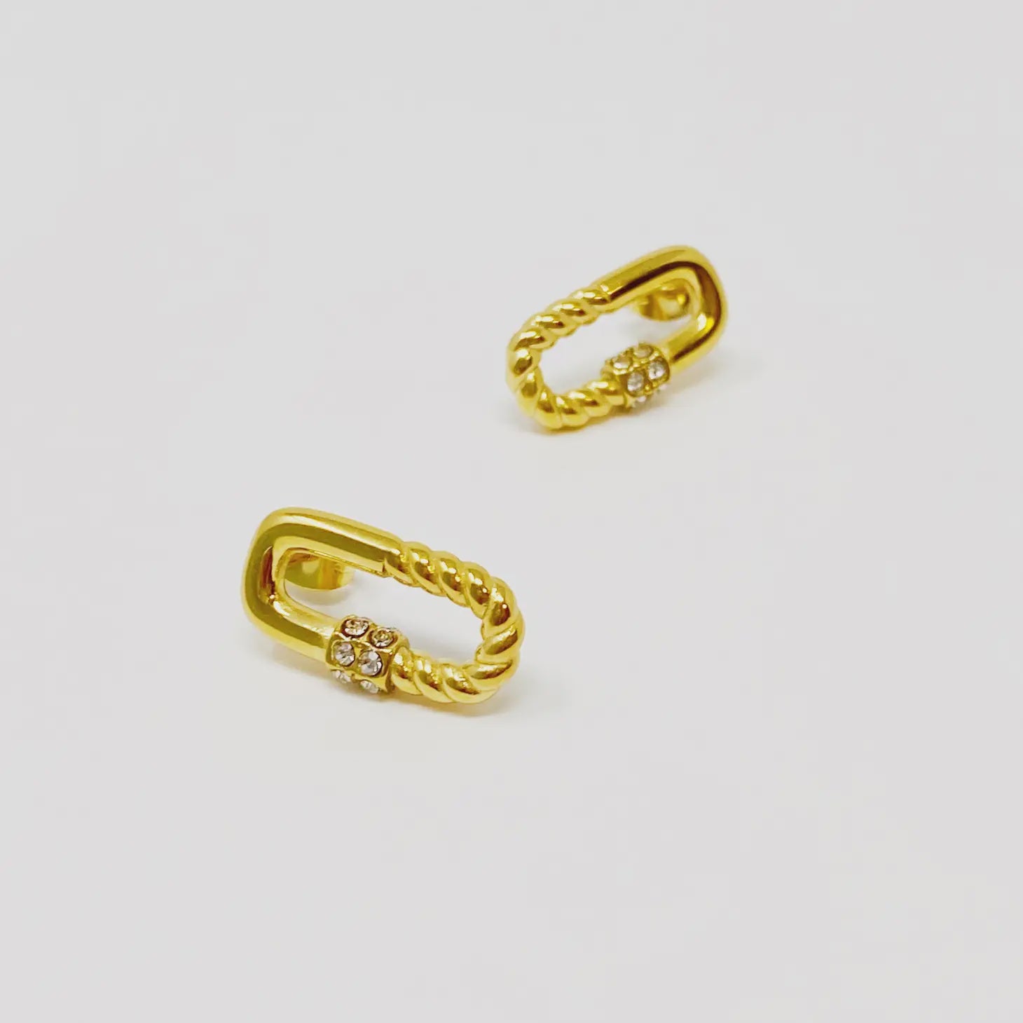 Cabled Link Stud Earring